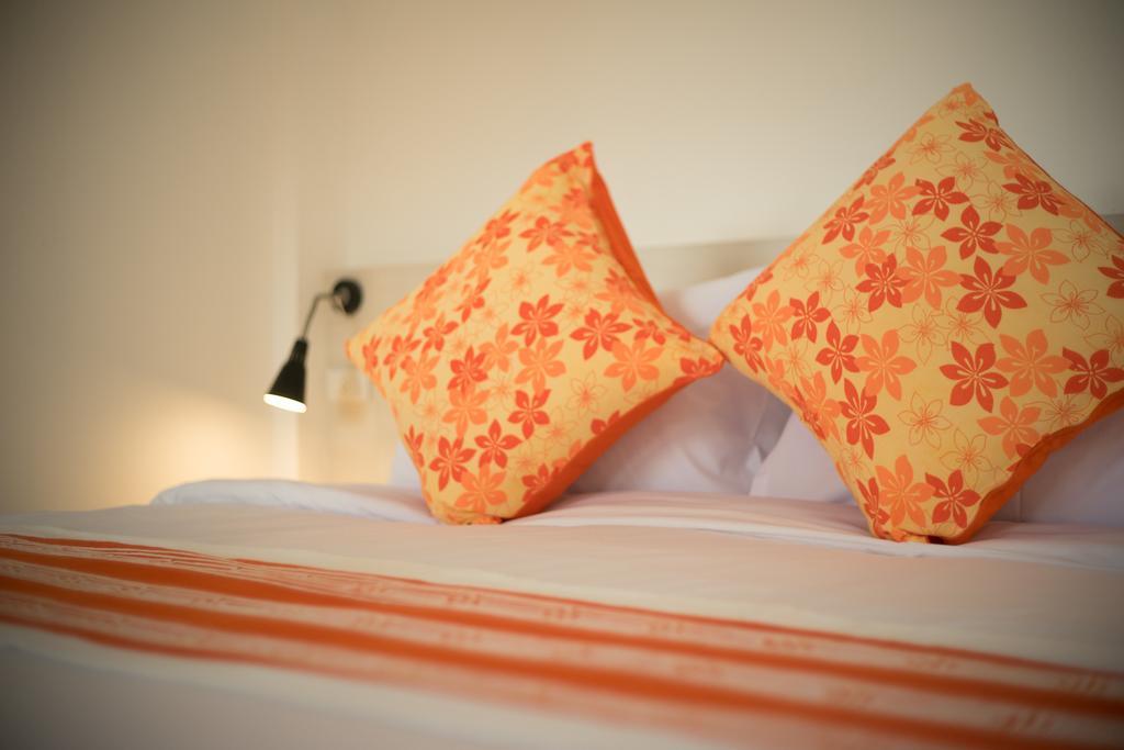 202 House Hotel Chiang Mai Bagian luar foto